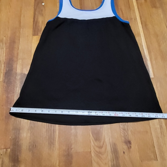 5/$25 Sleeveless Blouse - Picture 7 of 9